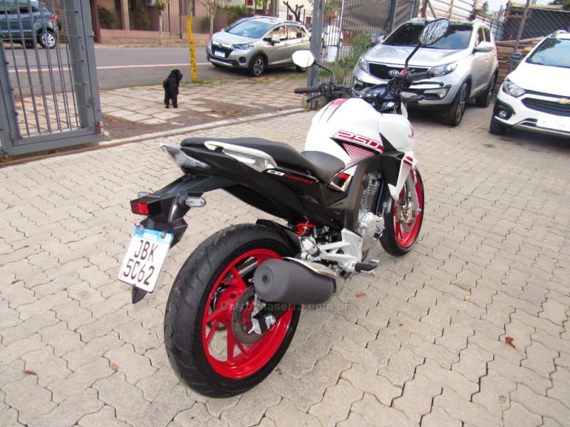 CB 250F TWISTER CBS - 2022 - BENTO GONçALVES