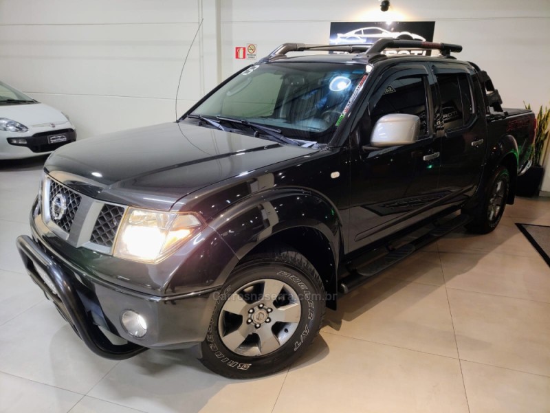 FRONTIER 2.5 LE ATTACK 4X4 CD TURBO ELETRONIC DIESEL 4P AUTOMÁTICO - 2013 - CAXIAS DO SUL