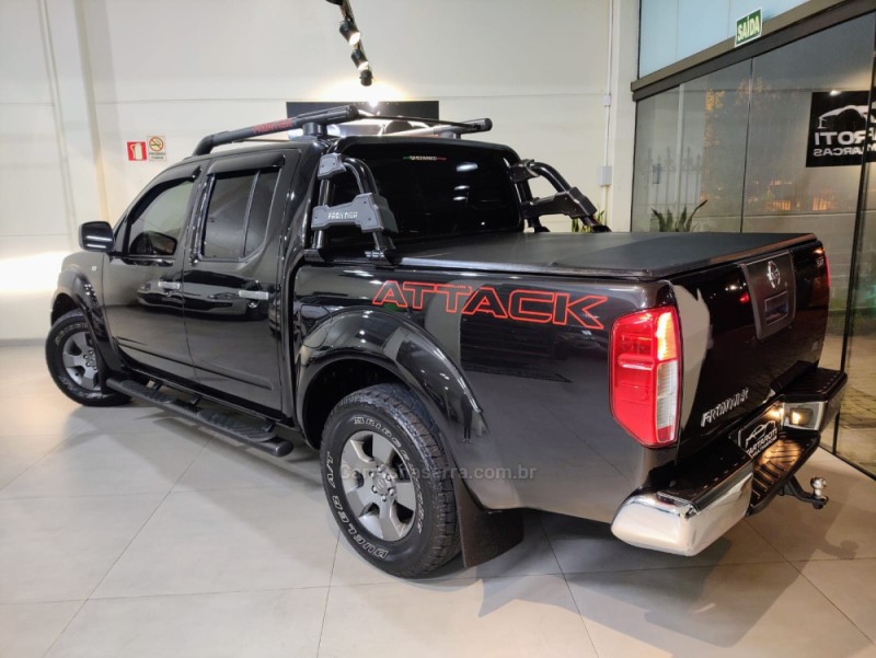 FRONTIER 2.5 LE ATTACK 4X4 CD TURBO ELETRONIC DIESEL 4P AUTOMÁTICO - 2013 - CAXIAS DO SUL