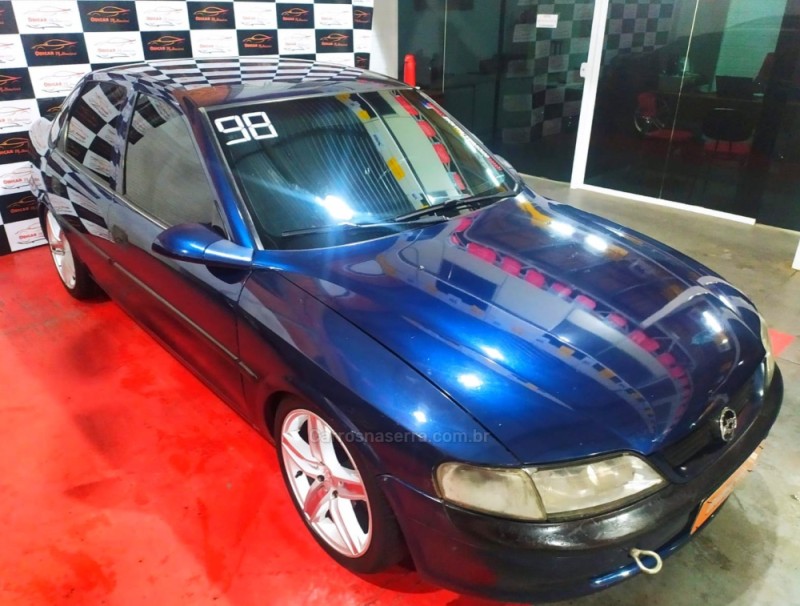 VECTRA 2.0 MPFI GLS 8V GASOLINA 4P MANUAL