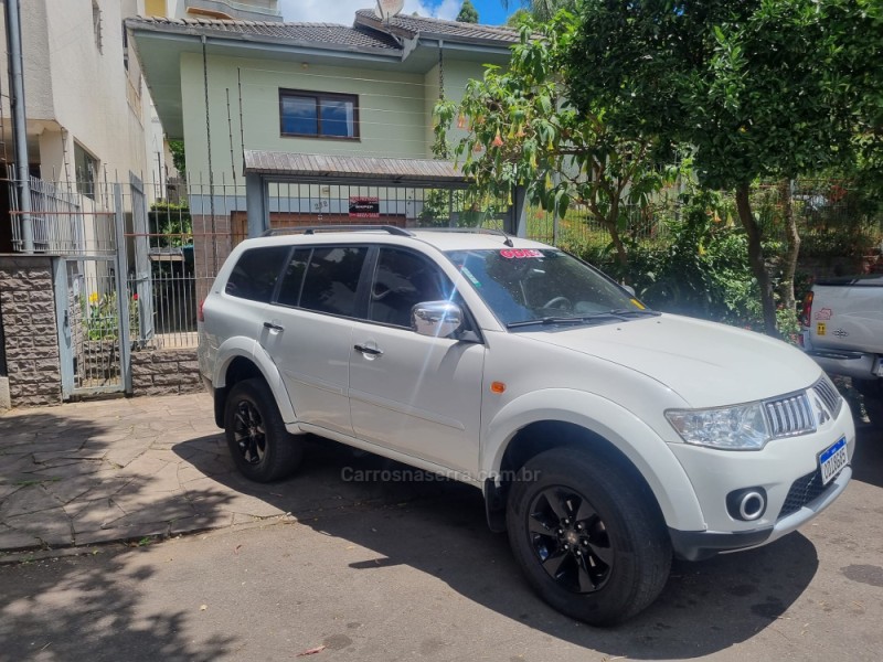 PAJERO DAKAR 3.2 HPE 4X4 7 LUGARES 16V TURBO INTERCOOLER DIESEL 4P AUTOMÁTICO
