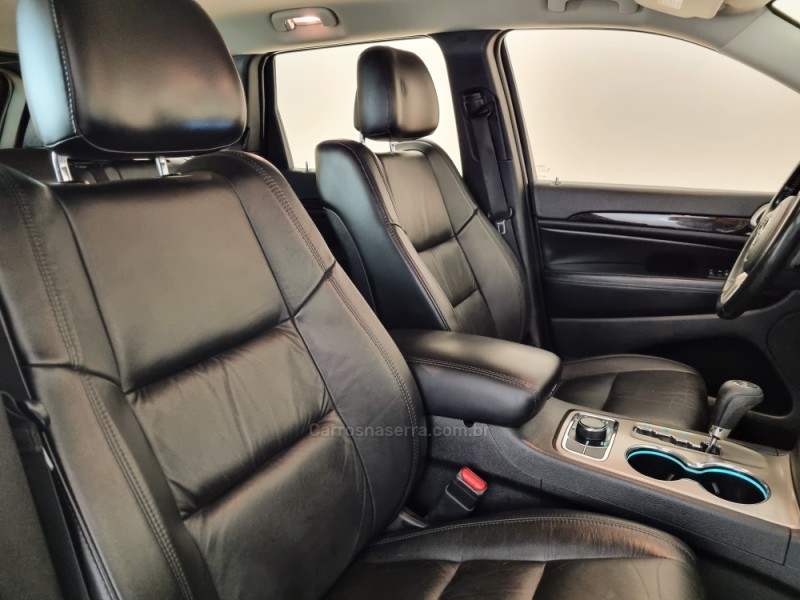 GRAND CHEROKEE 3.6 LAREDO 4X4 V6 24V GASOLINA 4P AUTOMÁTICO - 2012 - BENTO GONçALVES