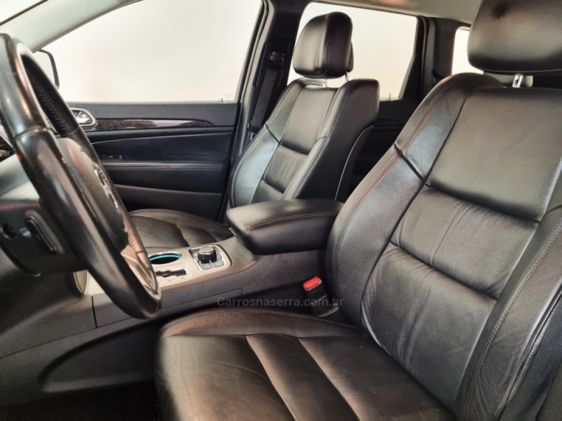 GRAND CHEROKEE 3.6 LAREDO 4X4 V6 24V GASOLINA 4P AUTOMÁTICO - 2012 - BENTO GONçALVES