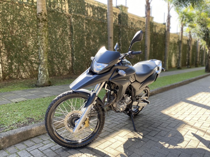 XRE 300 ABS