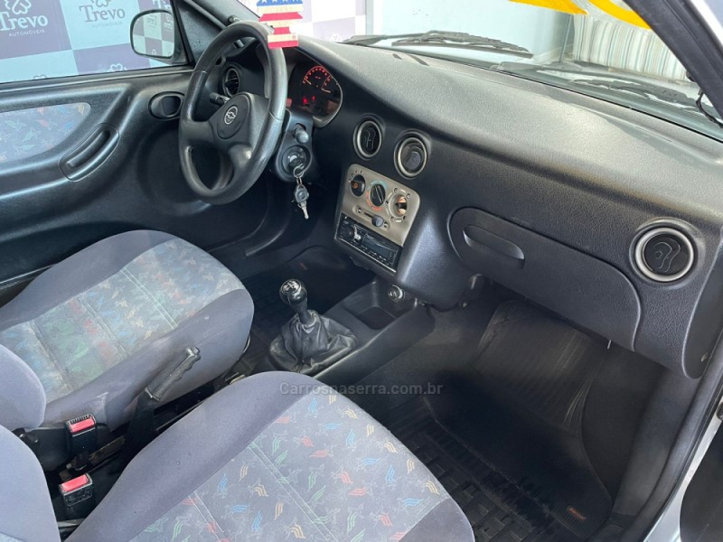 CELTA 1.0 MPFI 8V GASOLINA 2P MANUAL - 2002 - TAQUARA