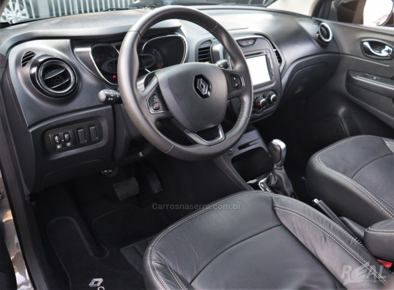 CAPTUR 1.6 LIFE 16V FLEX 4P AUTOMÁTICO - 2018 - SAPIRANGA