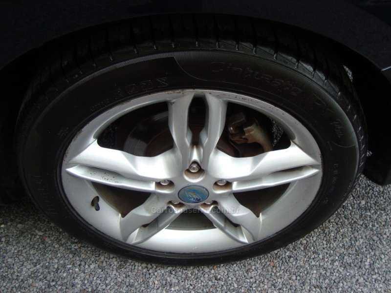 FOCUS 2.0 SE SEDAN 16V FLEX 4P AUTOMÁTICO - 2015 - CAXIAS DO SUL