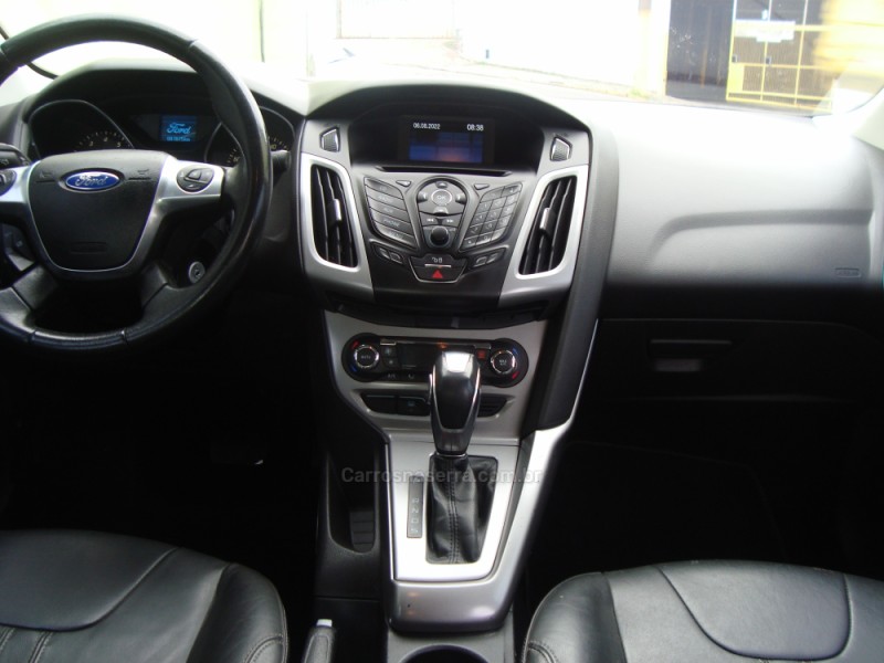 FOCUS 2.0 SE SEDAN 16V FLEX 4P AUTOMÁTICO - 2015 - CAXIAS DO SUL
