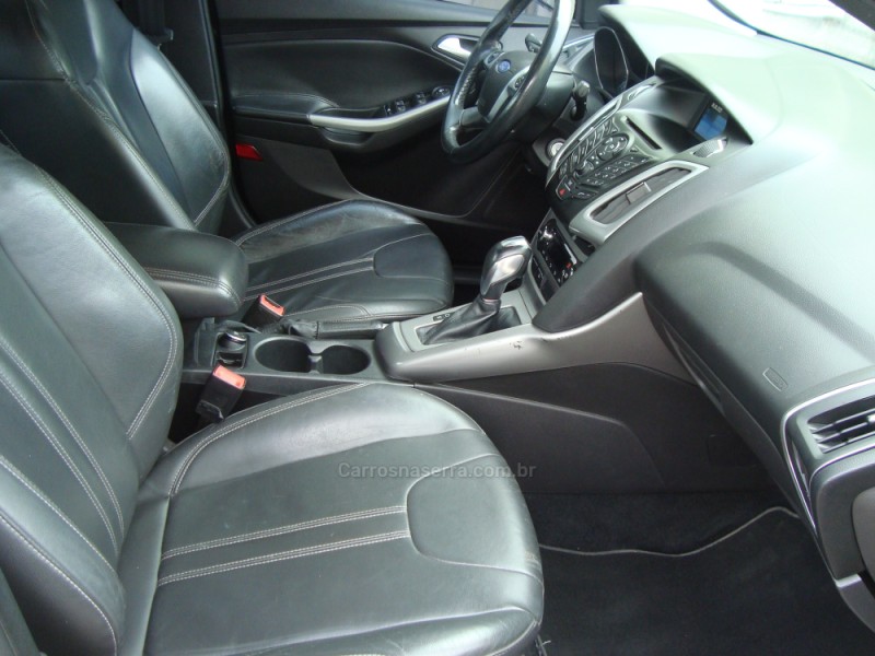 FOCUS 2.0 SE SEDAN 16V FLEX 4P AUTOMÁTICO - 2015 - CAXIAS DO SUL