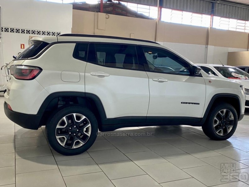COMPASS 2.0 TRAILHAWK TD350 TURBO DIESEL 4X4 4P AUTOMÁTICO - 2018 - ESTâNCIA VELHA