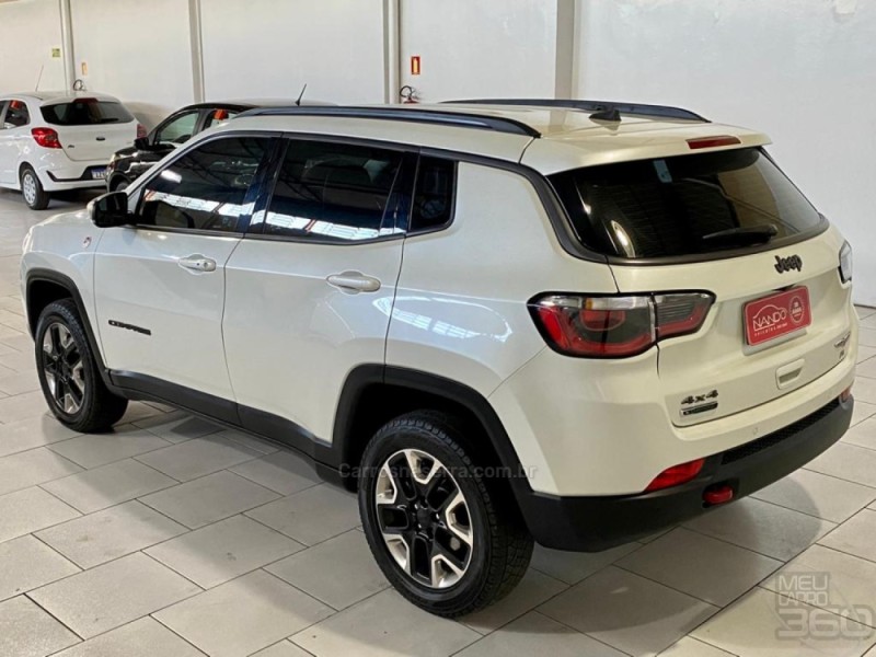 COMPASS 2.0 TRAILHAWK TD350 TURBO DIESEL 4X4 4P AUTOMÁTICO - 2018 - ESTâNCIA VELHA