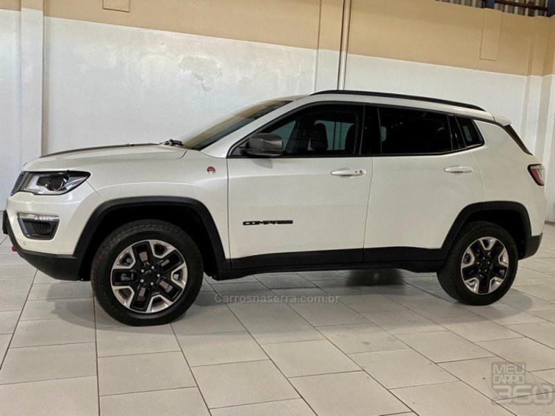 COMPASS 2.0 TRAILHAWK TD350 TURBO DIESEL 4X4 4P AUTOMÁTICO - 2018 - ESTâNCIA VELHA
