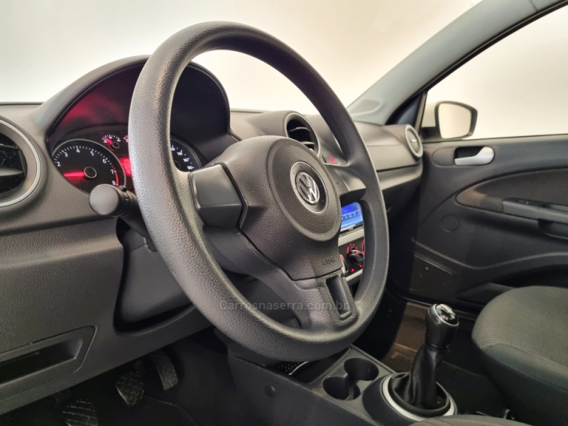 VOYAGE 1.0 MI TRENDLINE 8V FLEX 4P MANUAL - 2014 - BENTO GONçALVES