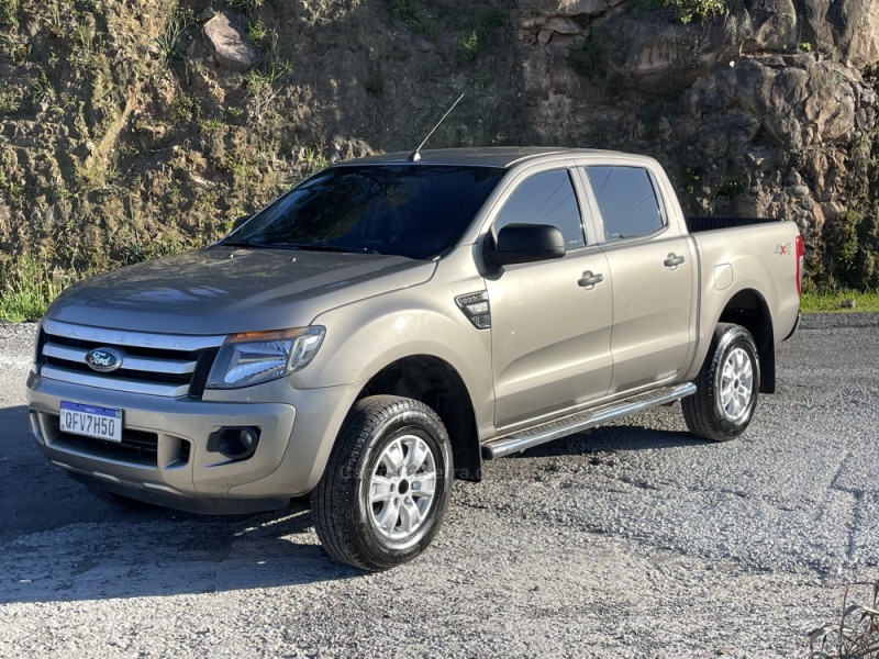 RANGER 3.2 XLS 4X4 CD 20V DIESEL 4P MANUAL - 2015 - CAXIAS DO SUL
