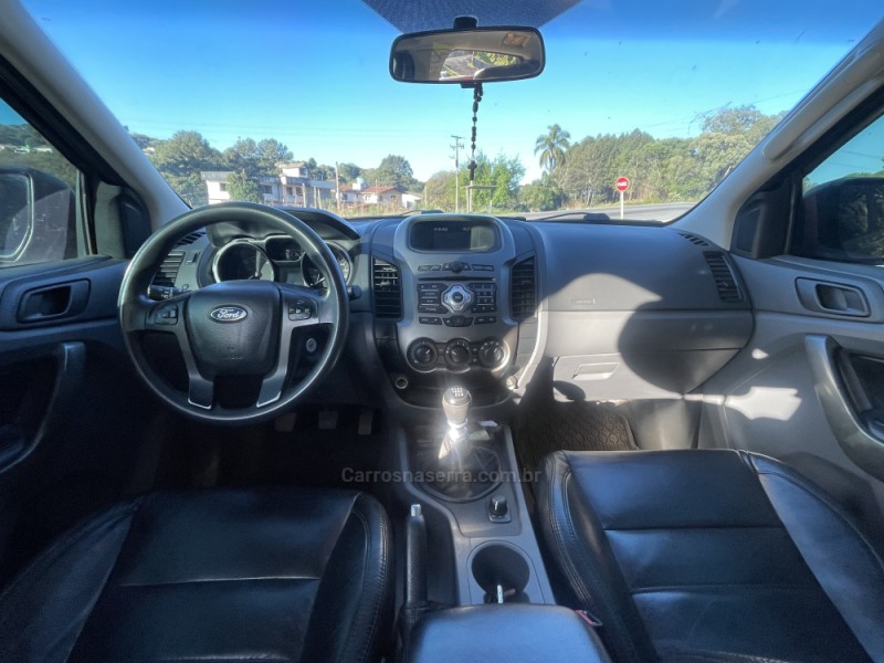 RANGER 3.2 XLS 4X4 CD 20V DIESEL 4P MANUAL - 2015 - CAXIAS DO SUL