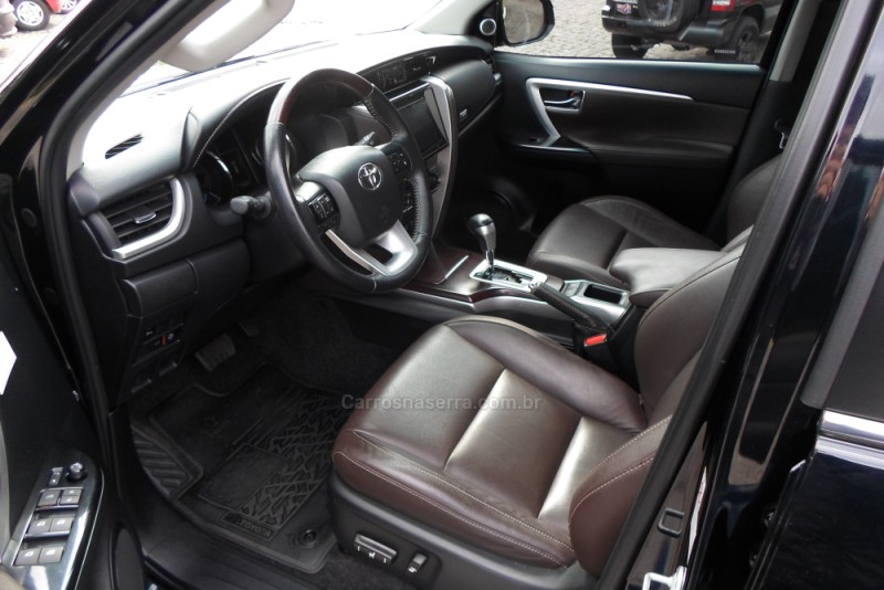 HILUX SW4 2.8 SRX 4X4 16V TURBO INTERCOOLER DIESEL 4P AUTOMÁTICO - 2017 - FLORES DA CUNHA