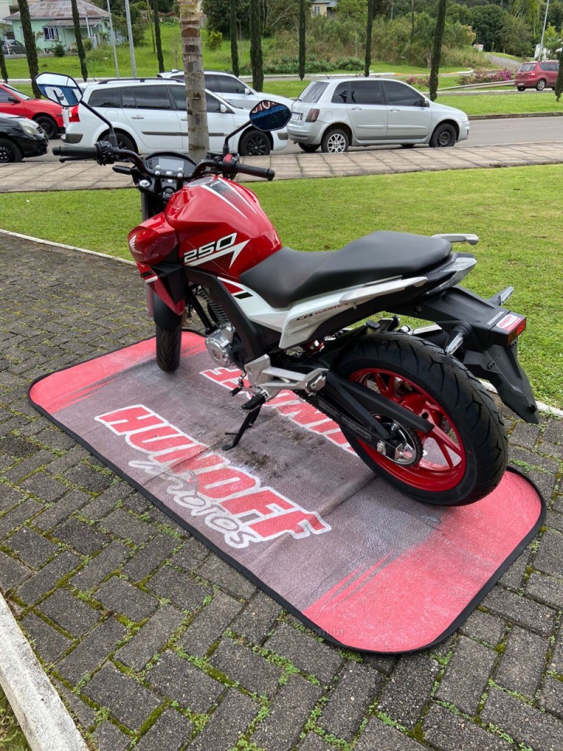 CB 250F TWISTER ABS - 2022 - FELIZ