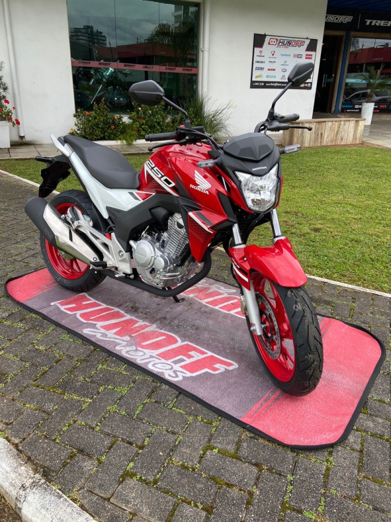 CB 250F TWISTER ABS - 2022 - FELIZ