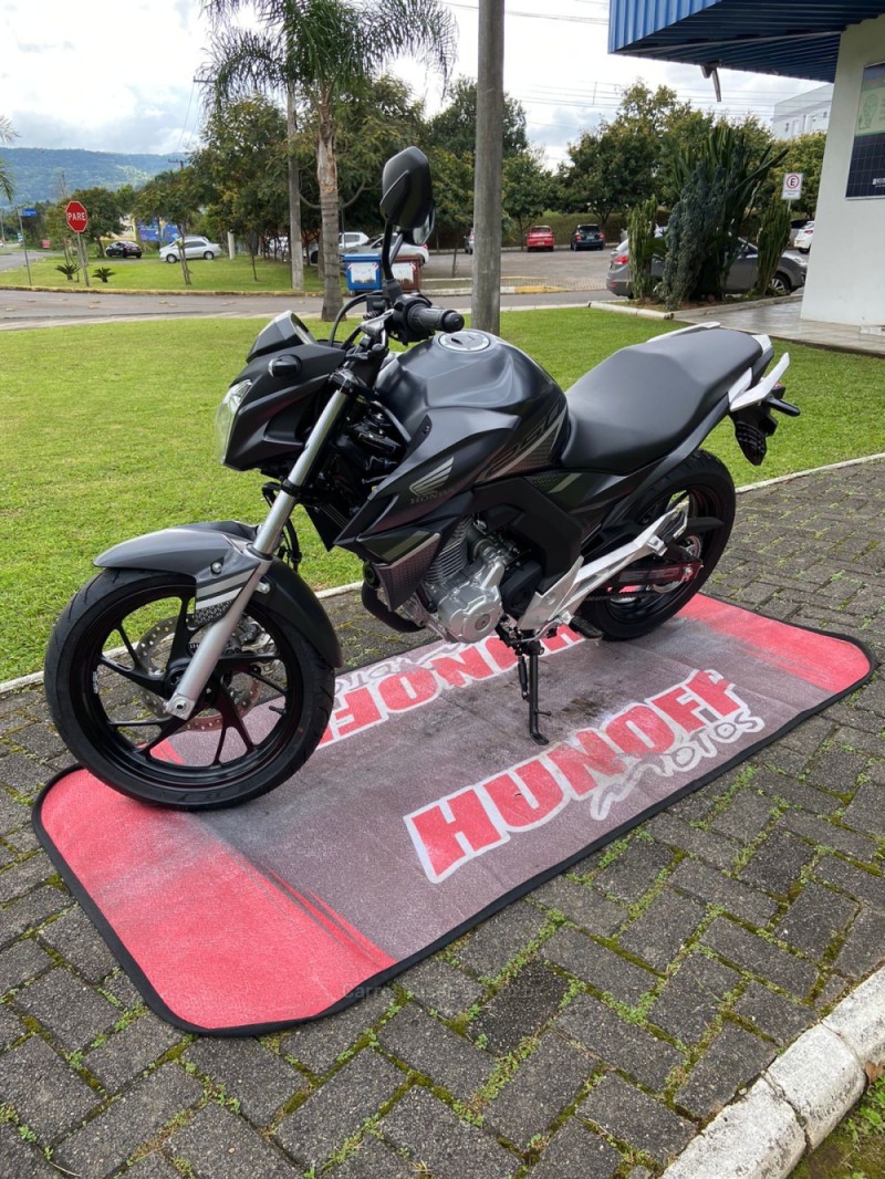 CB 250F TWISTER ABS - 2022 - FELIZ