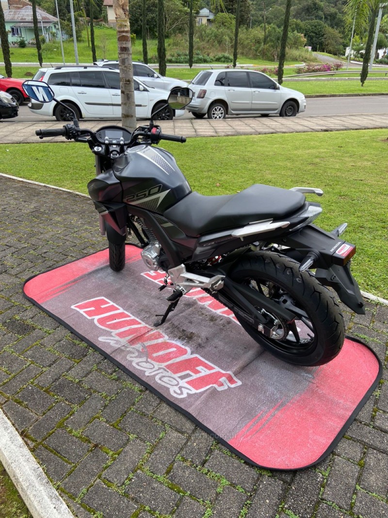 CB 250F TWISTER ABS - 2022 - FELIZ