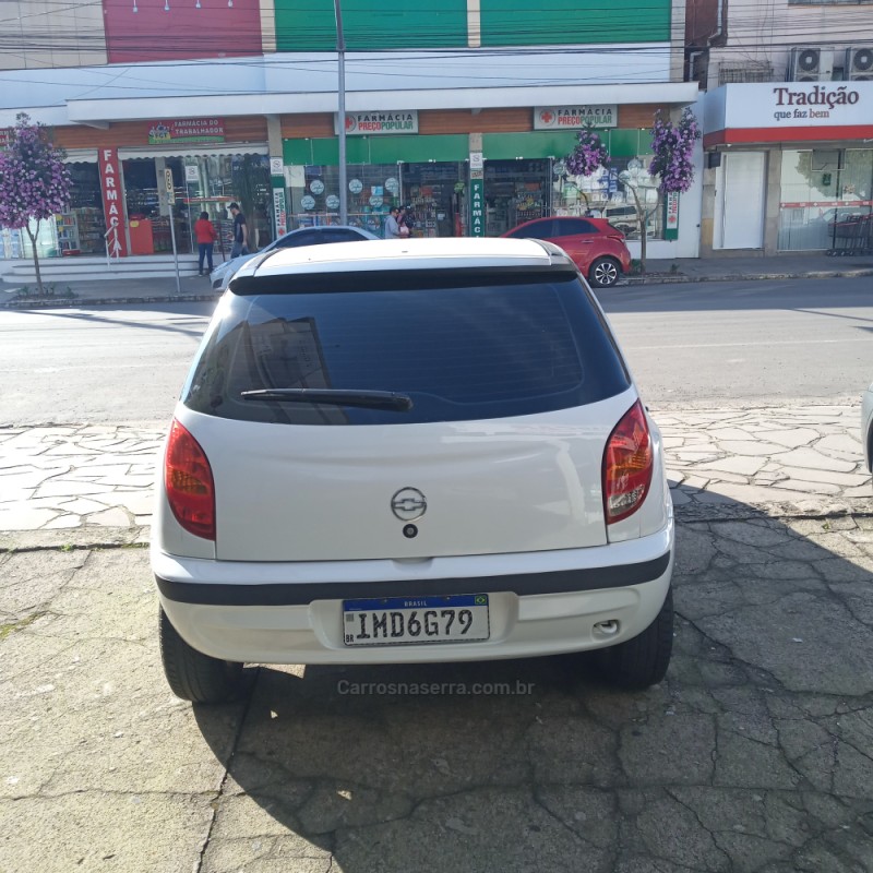 CELTA 1.0 MPFI VHC SPIRIT 8V GASOLINA 2P MANUAL - 2005 - FLORES DA CUNHA