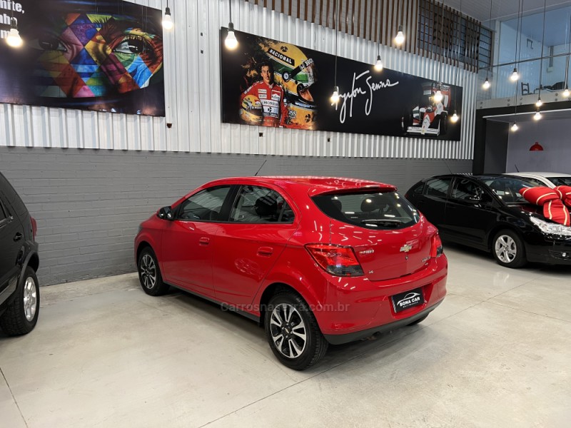 ONIX 1.4 MPFI LTZ 8V FLEX 4P MANUAL - 2015 - CAXIAS DO SUL
