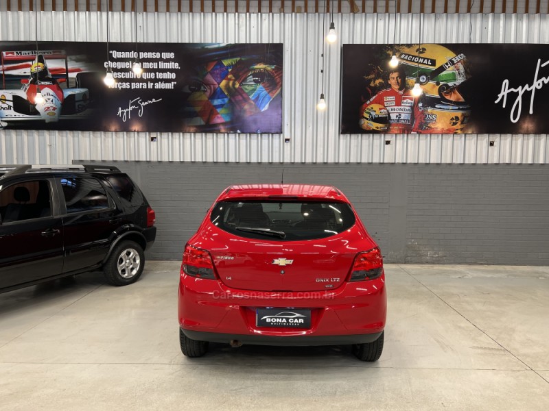 ONIX 1.4 MPFI LTZ 8V FLEX 4P MANUAL - 2015 - CAXIAS DO SUL