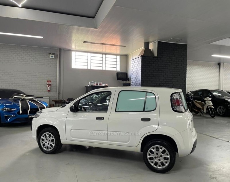 UNO 1.0 EVO ATTRACTIVE 8V FLEX 4P MANUAL - 2019 - ESTâNCIA VELHA