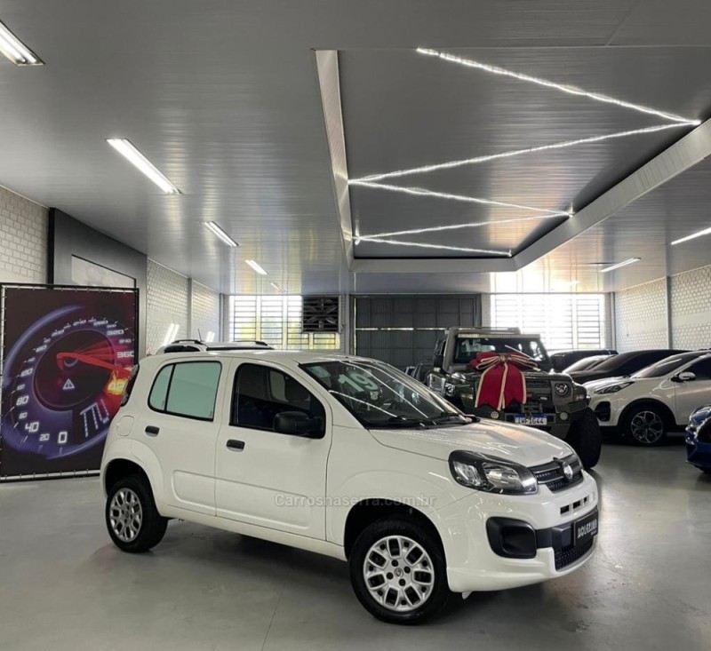 uno 1.0 evo attractive 8v flex 4p manual 2019 estancia velha