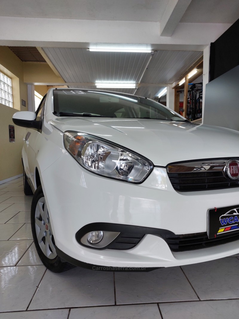 SIENA 1.4 MPI ELX ATTRACTIVE 8V FLEX 4P MANUAL - 2013 - CAXIAS DO SUL