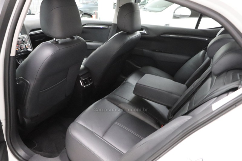 C4 LOUNGE 1.6 EXCLUSIVE 16V TURBO GASOLINA 4P AUTOMÁTICO - 2014 - CAXIAS DO SUL