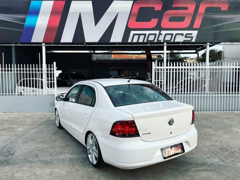 VOYAGE 1.6 MI 8V FLEX 4P MANUAL - 2013 - NOVO HAMBURGO