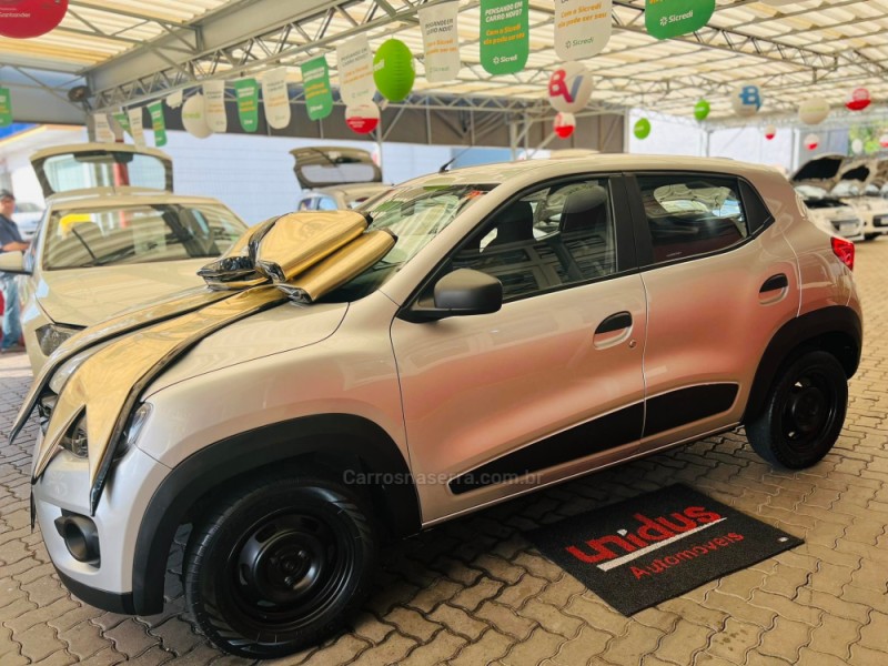 KWID 1.0 12V SCE FLEX ZEN MANUAL - 2018 - DOIS IRMãOS
