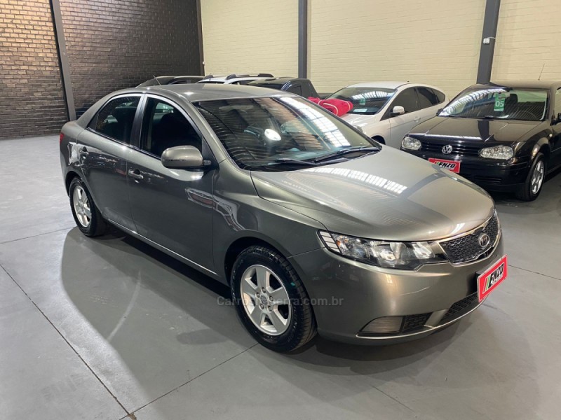 cerato 1.6 sx3 16v gasolina 4p manual 2013 caxias do sul