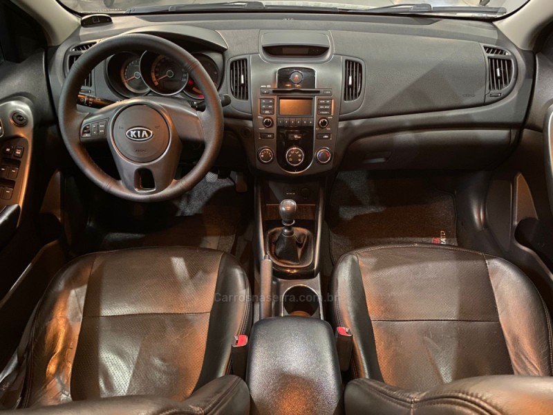 CERATO 1.6 SX3 16V GASOLINA 4P MANUAL - 2013 - CAXIAS DO SUL