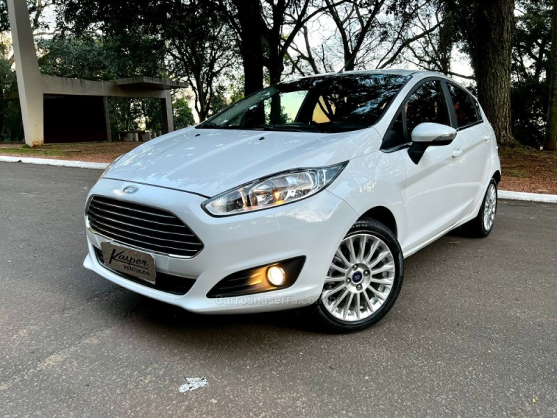 FIESTA 1.6 TITANIUM HATCH 16V FLEX 4P AUTOMÁTICO