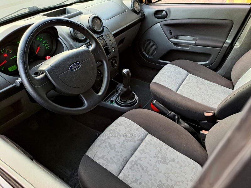 FIESTA 1.6 MPI SEDAN 8V FLEX 4P MANUAL - 2009 - CAXIAS DO SUL