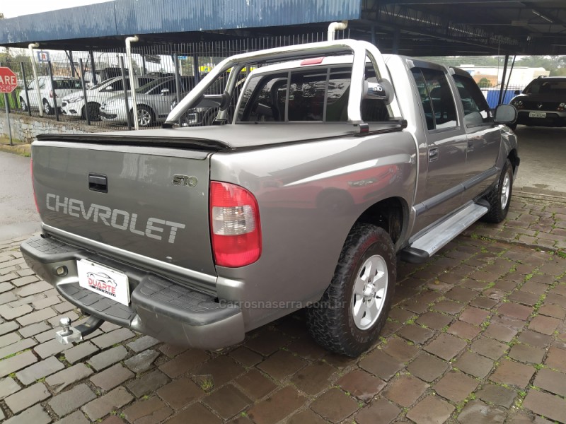S10 2.8 STD 4X2 CD 12V TURBO INTERCOOLER DIESEL 4P MANUAL - 2004 - CAXIAS DO SUL