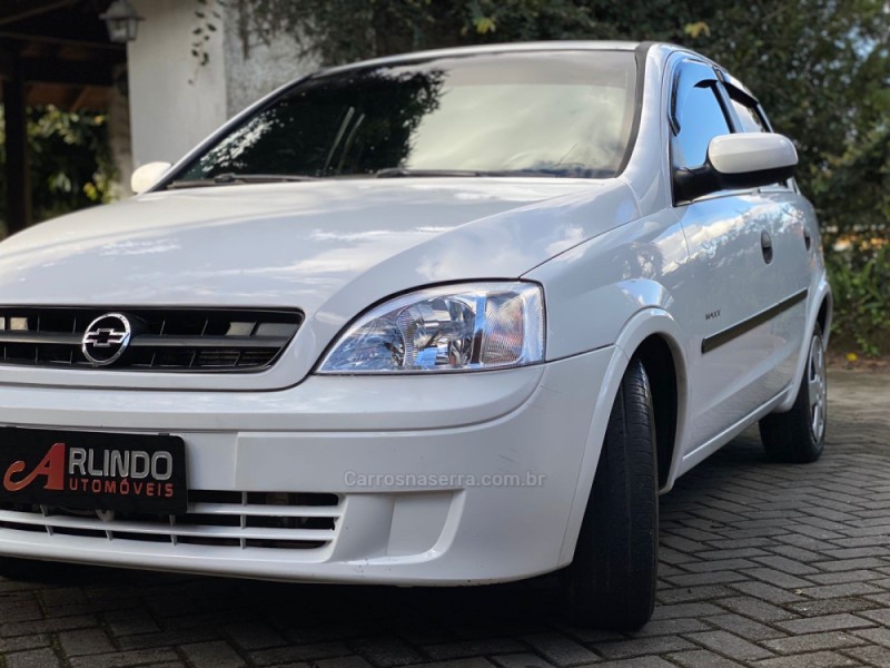 CORSA 1.0 MPFI MAXX SEDAN 8V GASOLINA 4P MANUAL - 2003 - PAROBé