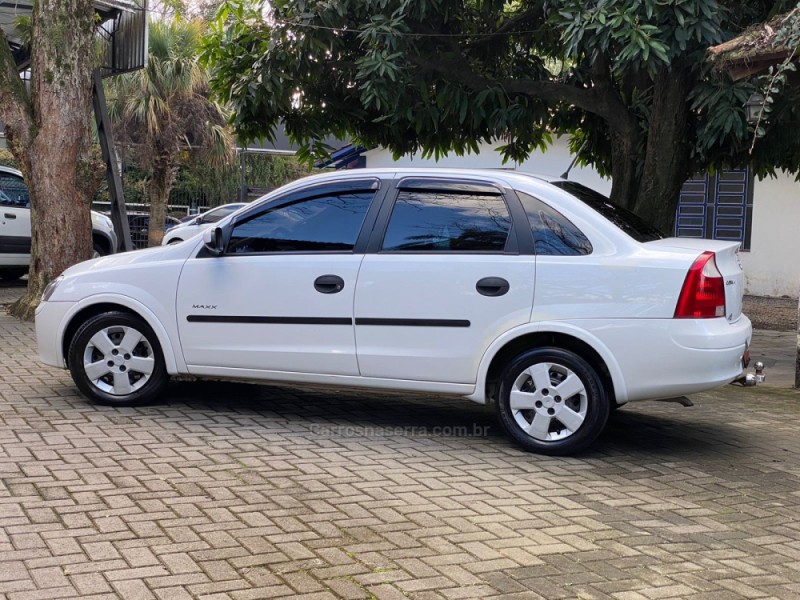 CORSA 1.0 MPFI MAXX SEDAN 8V GASOLINA 4P MANUAL - 2003 - PAROBé