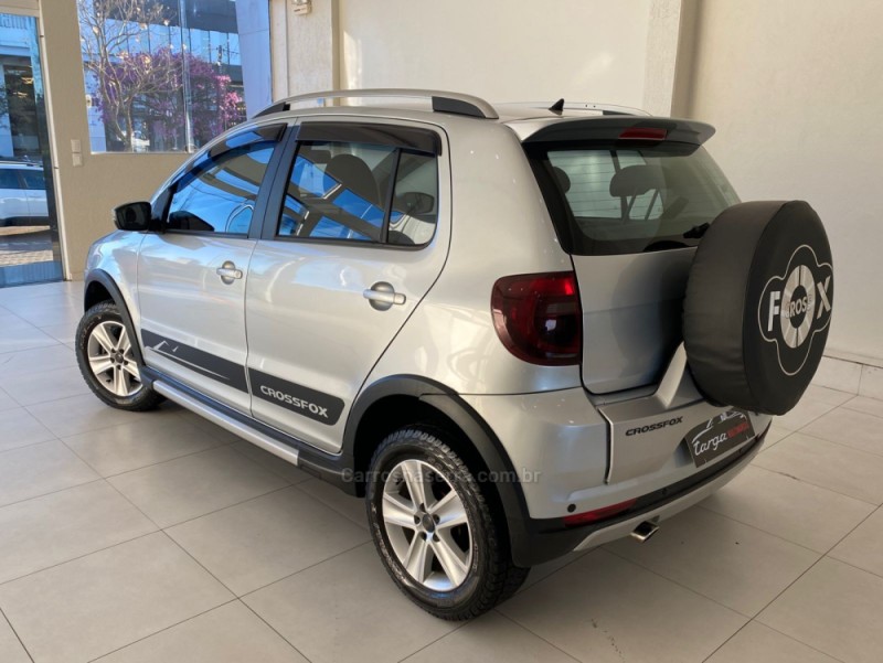 CROSSFOX 1.6 MI FLEX 8V 4P MANUAL - 2011 - PASSO FUNDO