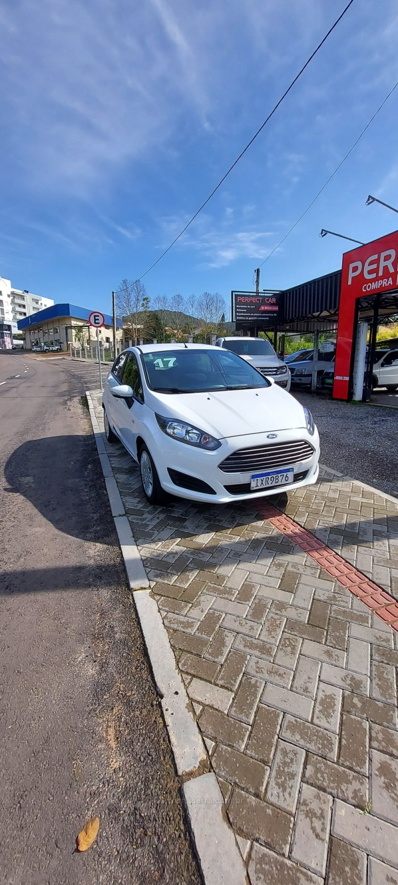 FIESTA 1.6 SE HATCH PLUS 16V FLEX 4P MANUAL - 2017 - BOM PRINCíPIO
