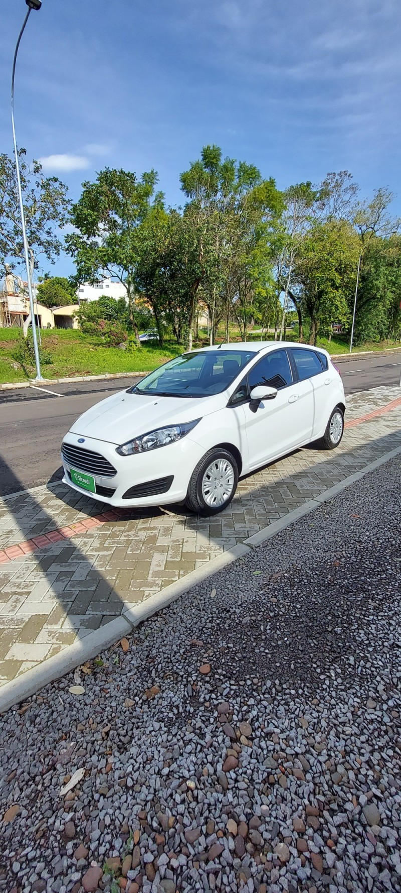 FIESTA 1.6 SE HATCH PLUS 16V FLEX 4P MANUAL - 2017 - BOM PRINCíPIO