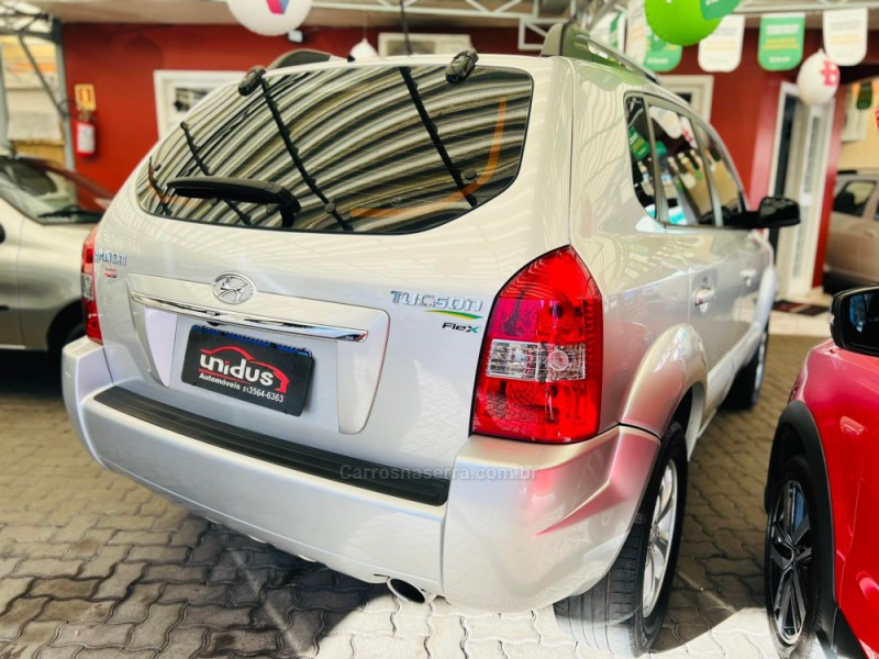 TUCSON 2.0 MPFI GLS BASE 16V 143CV 2WD FLEX 4P AUTOMÁTICO - 2016 - DOIS IRMãOS