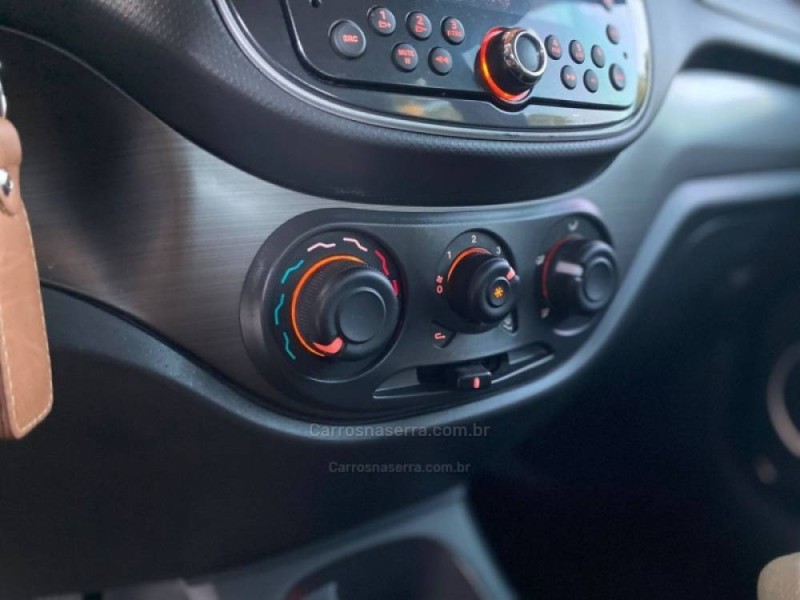 GRAND SIENA 1.4 MPI ATTRACTIVE 8V FLEX 4P MANUAL - 2013 - CAXIAS DO SUL