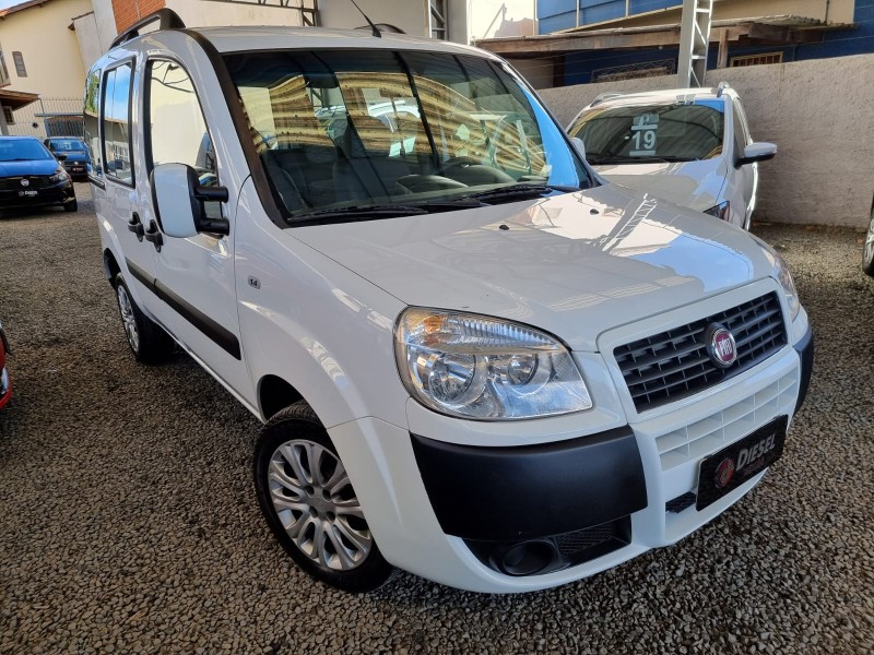 DOBLÓ 1.4 MPI ATTRACTIVE 8V FLEX 4P MANUAL - 2015 - CANOAS