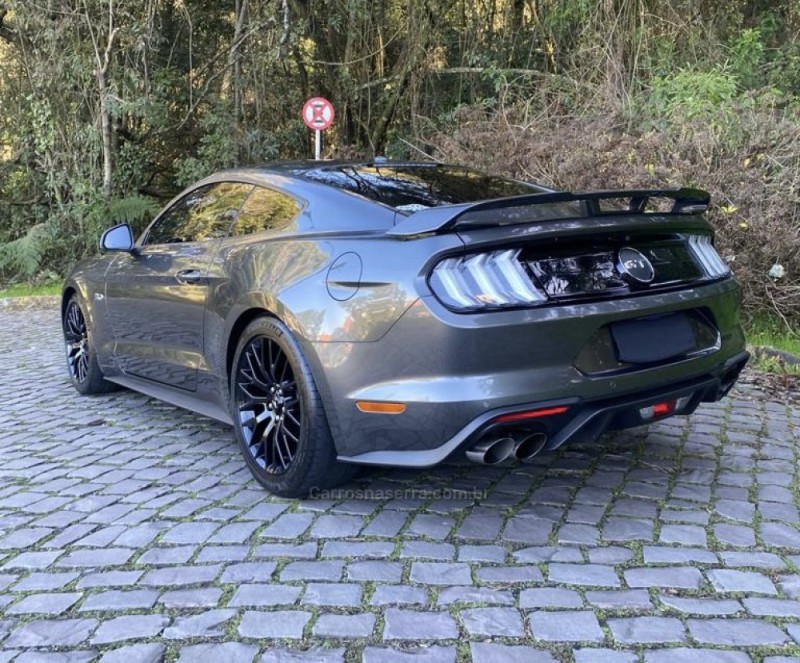 MUSTANG 5.0 GT PREMIUM COUPÉ V8 32V GASOLINA 2P MANUAL - 2018 - PASSO FUNDO