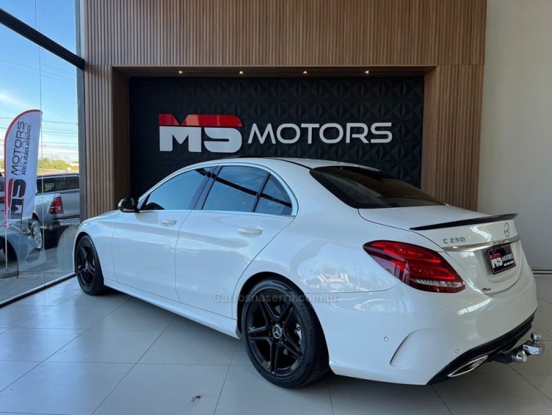 C 250 2.0 CGI SPORT TURBO 16V GASOLINA 4P AUTOMÁTICO - 2015 - NOVO HAMBURGO