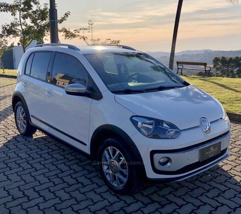 up 1.0 cross t.flex 12v 4p manual 2016 bento goncalves