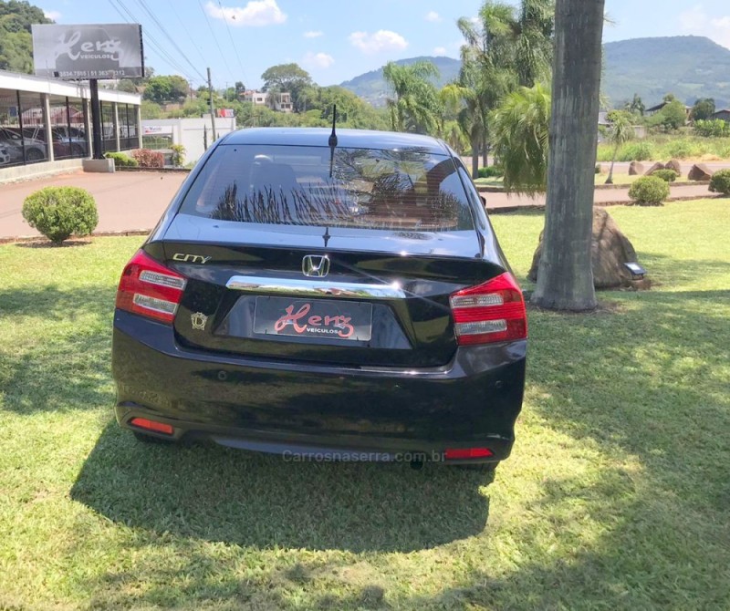 CITY 1.5 LX 16V FLEX 4P AUTOMÁTICO - 2014 - BOM PRINCíPIO